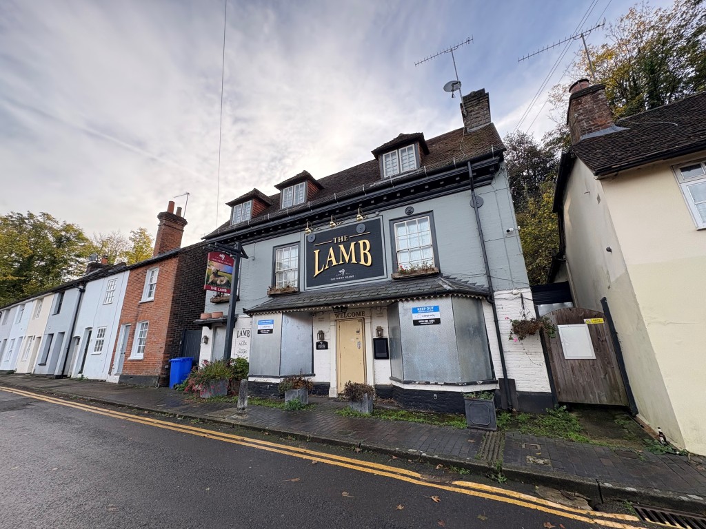 Lot: 18 - FREEHOLD PUBLIC HOUSE WITH POTENTIAL - The property